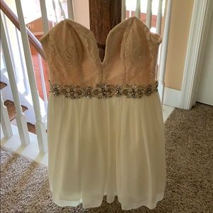 Nice dress for prom or homecomings, weddings, etc.